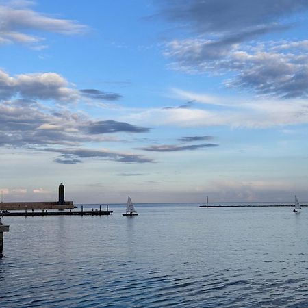 Dimora Carducci Villa Bari Bagian luar foto