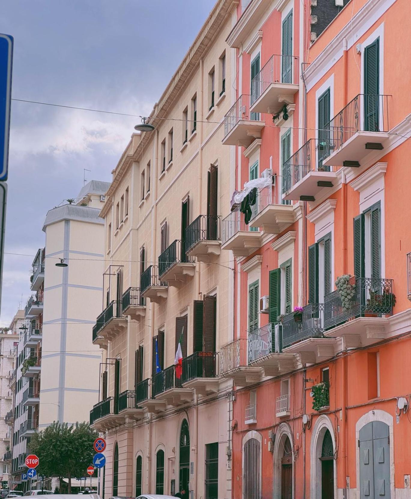 Dimora Carducci Villa Bari Bagian luar foto